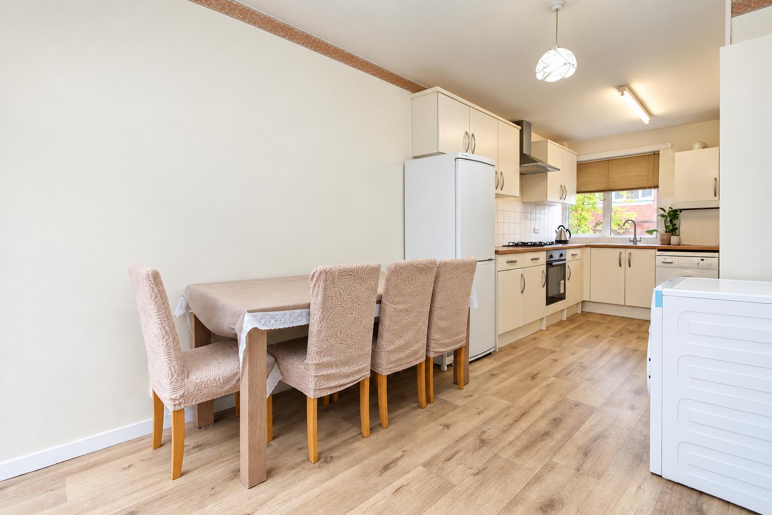 Brabazon Avenue, Wallington